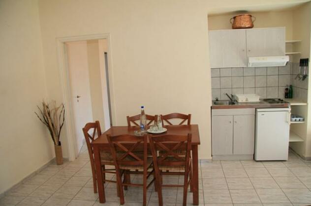 Kris Apartments - Photo5