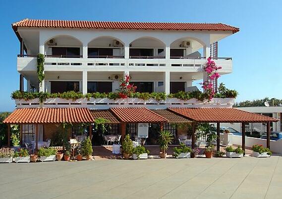 Mike Hotel & Apartments - Photo3