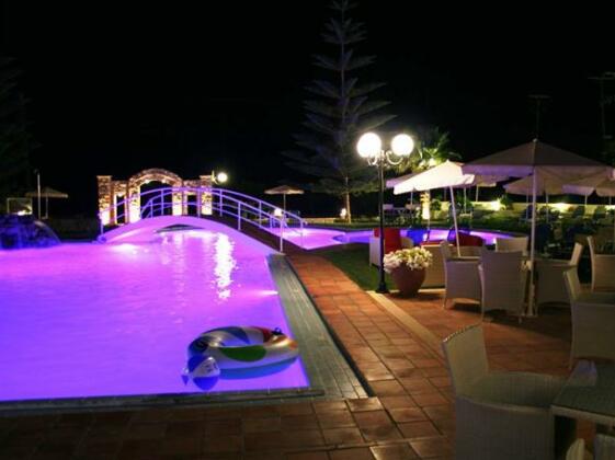 Mike Hotel & Apartments - Photo5