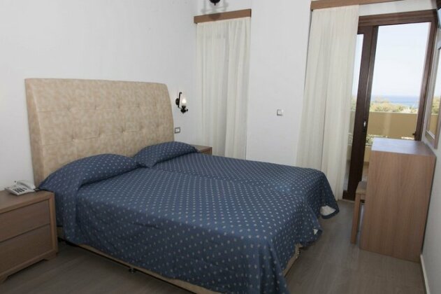 Sunny Suites - Photo2
