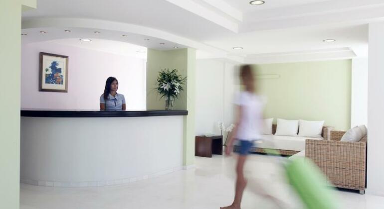 Akrogiali Beach Hotel Apartments - Photo3