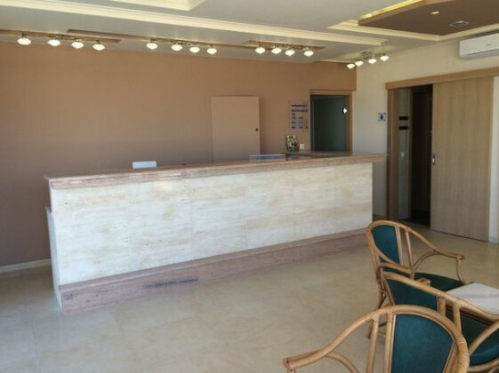 Artemis Bay Hotel - Photo2
