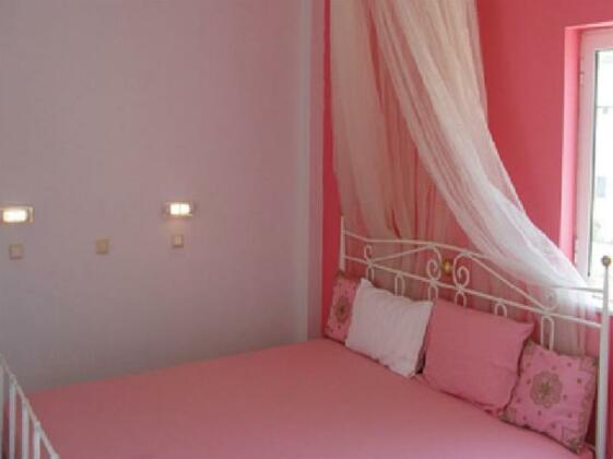 Artemisia Apartments - Photo4