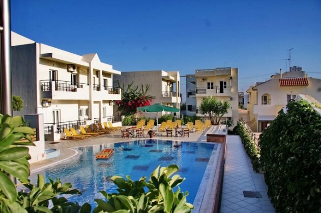 Cosmopolit Apartments - Photo2