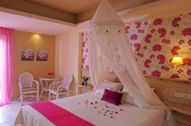 Drossia Palms Hotel and Nisos Beach Suites - Photo4