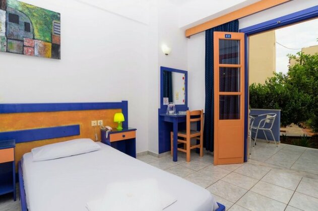 Eltina Apartments - Photo4