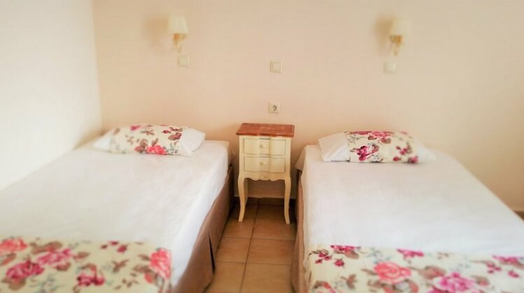 Emerald Hotel Malia - Photo4