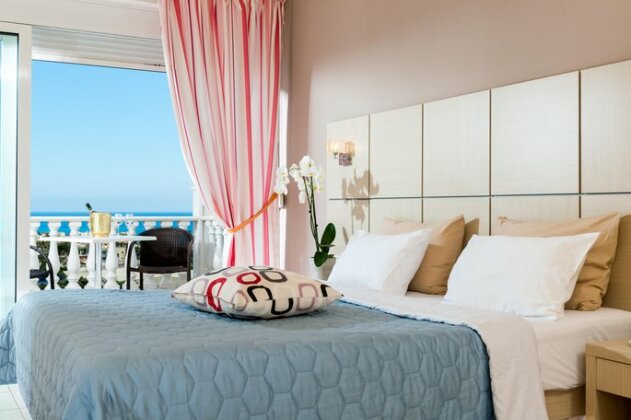 Hotel Matheo Villas & Suites - Photo4