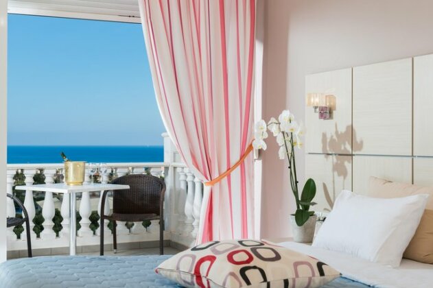 Hotel Matheo Villas & Suites - Photo5