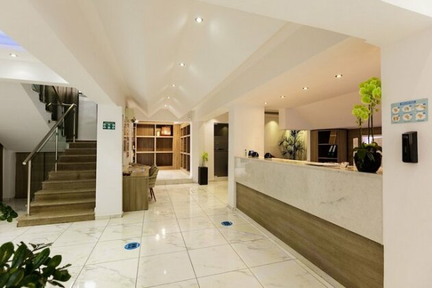 Kahlua Sea View Suites - Photo3