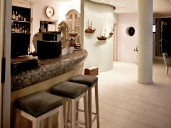 Mari Apartments - Photo4