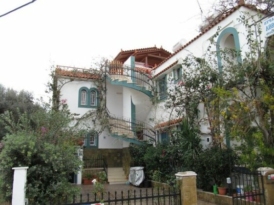 Villa Contessa Apartments - Photo2