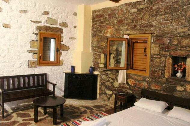 Castle Rizaraki - Photo2