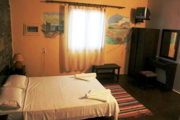 Castle Rizaraki - Photo3