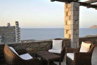 Porto Mani Suites - Photo2