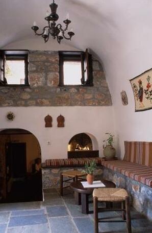 Tsitsiris Castle - Photo3