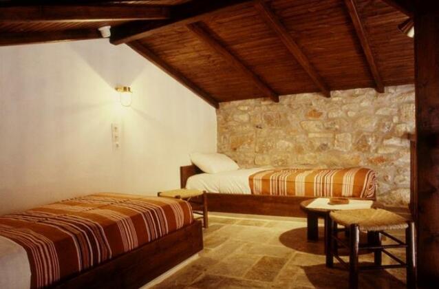 Tsitsiris Castle - Photo5