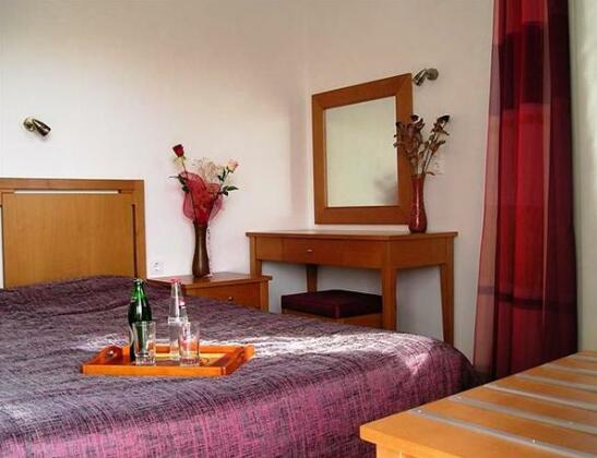 Giorgos-Maria Apartments - Photo3