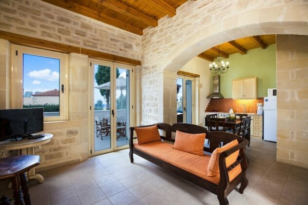 Maroulas Villa Estate - Photo5