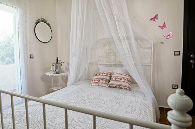Alura Villas - Photo2
