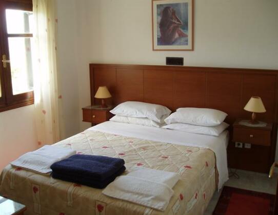 Marialena Villas - Photo3