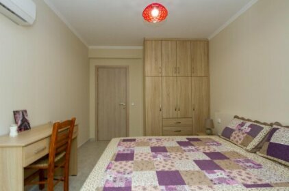 Nijay Apartments No 1 2 Bedroom Apartment Sleeps 6 With Bed Settee In Lounge