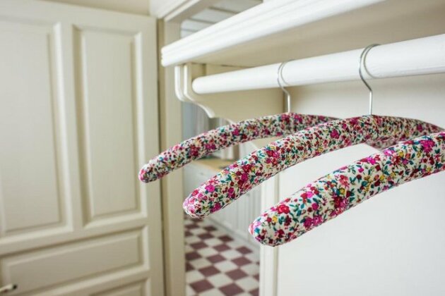 Teacher's House - Photo3
