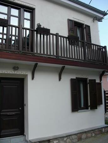 Thalia Rooms Guest House - Photo3