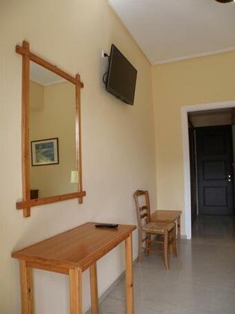 Ziogas Rooms - Photo4