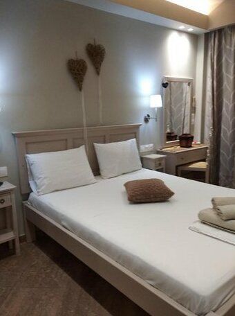 Maltezos Rooms - Photo3