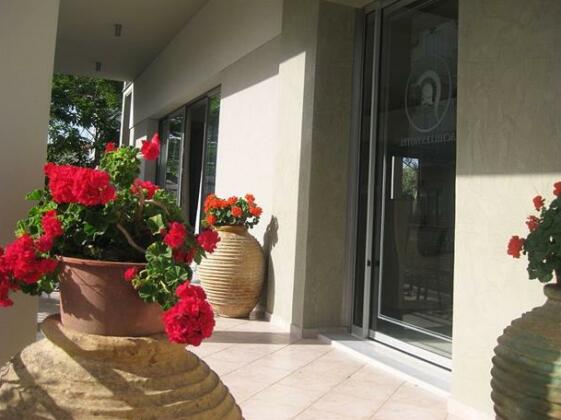 Achilles Hotel - Photo5