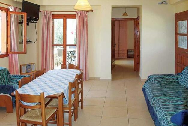 Epavlis - Photo4