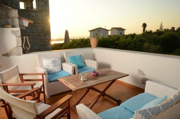 Landscape tranquility with pool and stunning views - Photo2