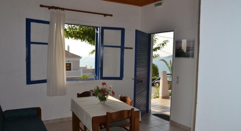 Panorama Apartments Methoni - Photo3