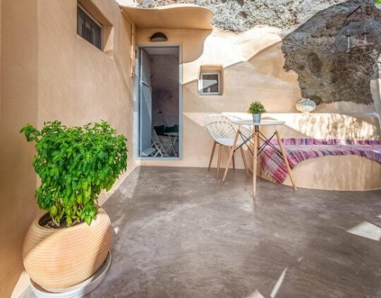 Aloni Cave House - Photo4