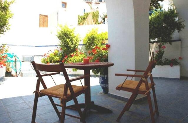 Angelica's Apartments - Photo2