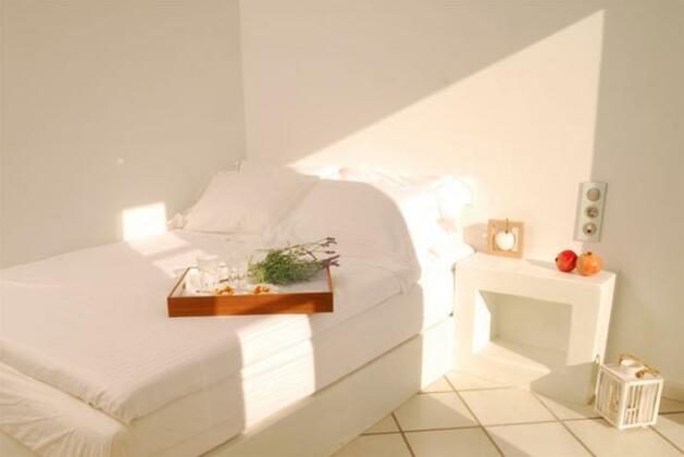 Archondoula - Photo3