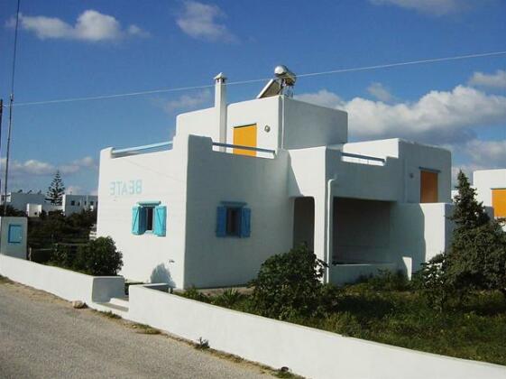 Christo Rooms & Studios - Photo3