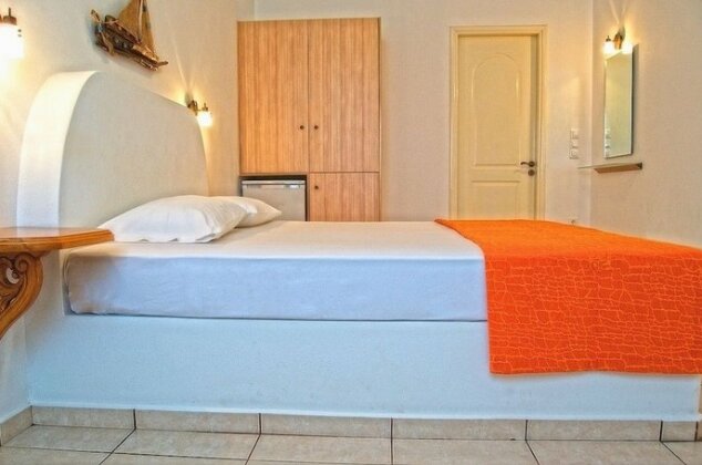 Efthimias Rooms - Photo5