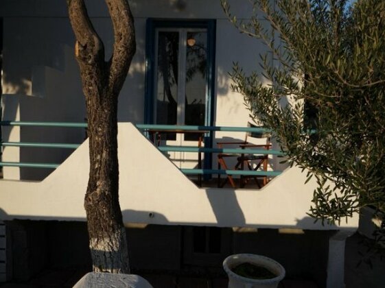 Eleni House - Photo3