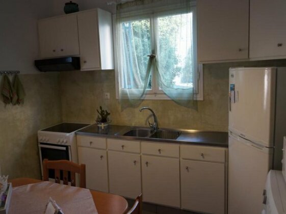 Eleni House - Photo4