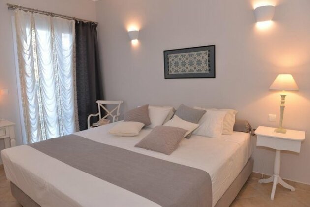 EOS Milos House - Photo5