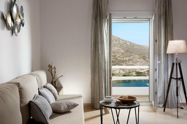 Fairytale Milos - Photo2