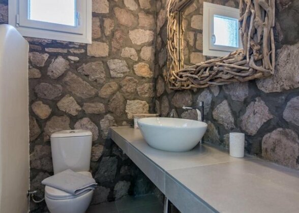 Kristen's Studio & Apartments - Photo3