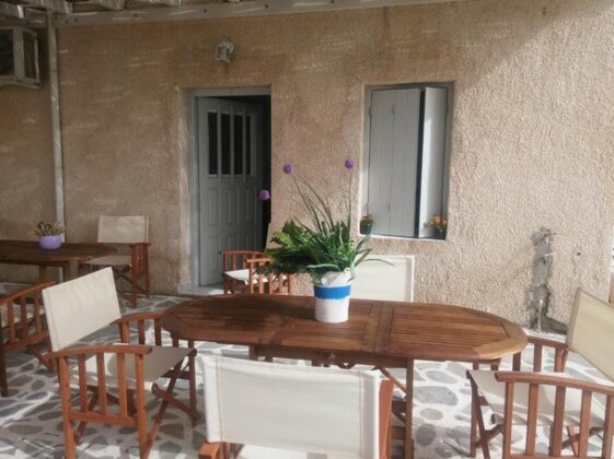 Lora Plaka Rooms - Photo2