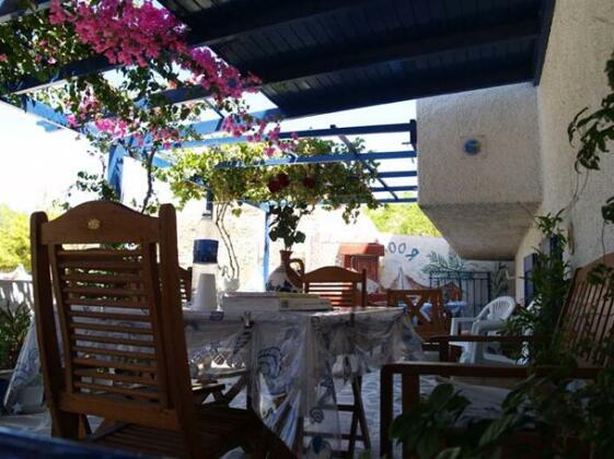 Mary Rooms Hotel Milos - Photo3