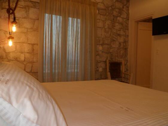 Milo Milo Suites - Photo4