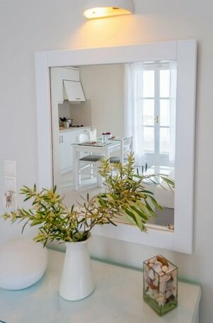 Milos Bay Suites - Photo3