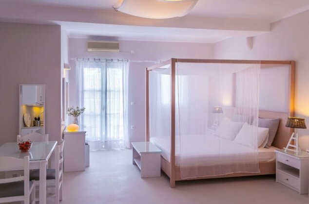 Milos Bay Suites - Photo5