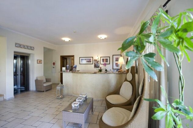 Ostria Hotel - Photo5